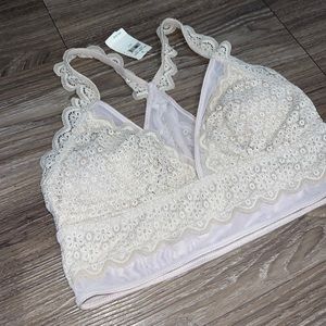 aerie lace brallette v style